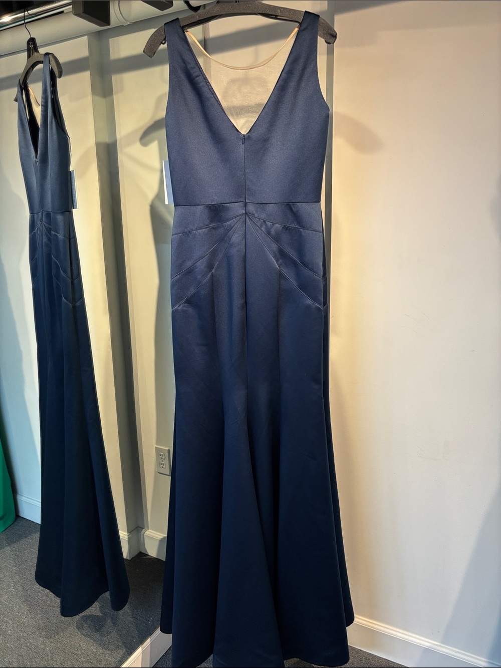 Ashley Lauren 1183 Navy Satin V-Neck Evening Gown - Picture 5 of 10